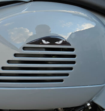 Vespa-Piaggio Emblem Seitenbacken-Böserblick PL-80