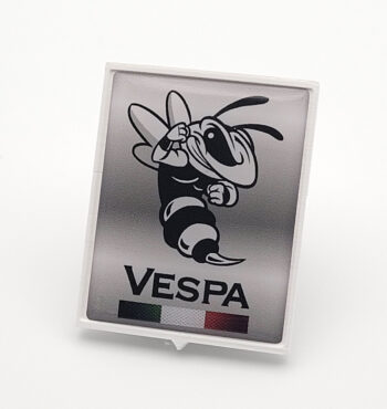 Vespa Hornissen Emblem Silber-Schwarz mit italienischer Flagge